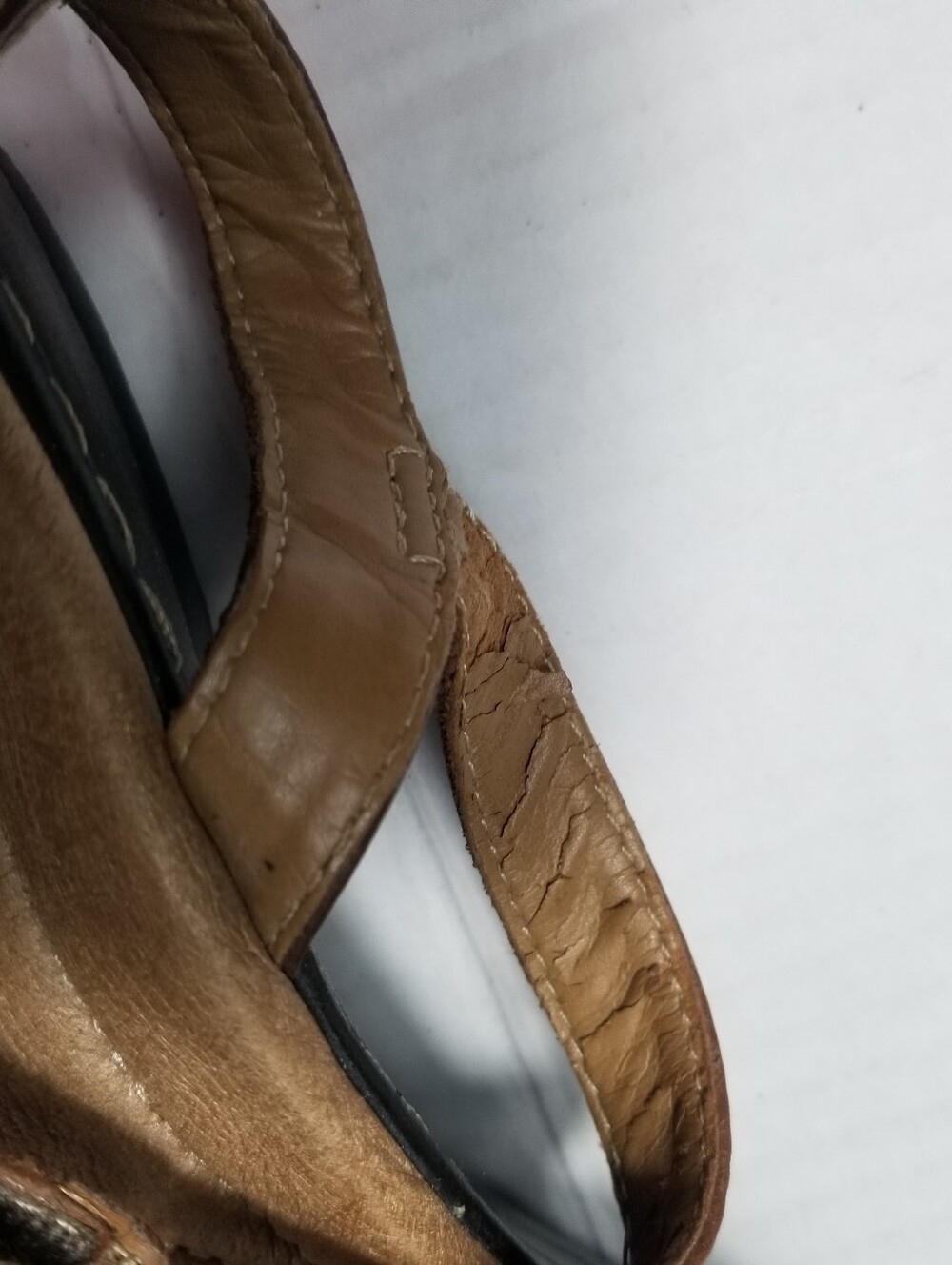CLARKS COLLECTION WOMEN'S BROWN CROSSOVER SANDALS SIZE 9 - Picture 16 of 16
